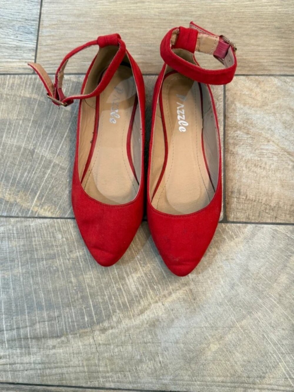 Women’s flats
